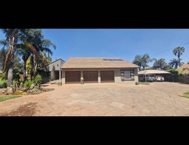 FARM FOR SALE IN RASLOUW AH